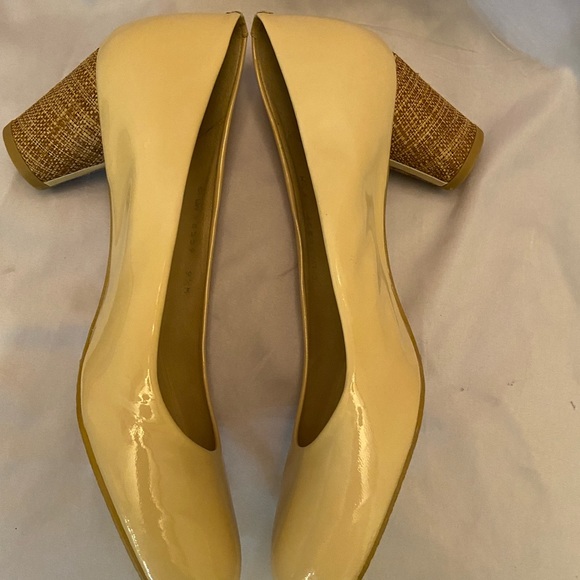 Stuart Weitzman Patent Leather pump tan shoe with cone heel size 9 1/2 NWOT - Picture 2 of 10